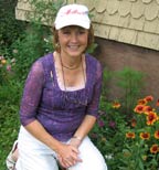 faye wearing author cap